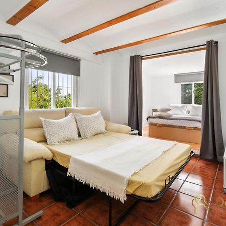 Casa De 2 Dormitorios Con Piscina Privada Y Desayuno Incluido En Alhaurin Alhaurín de la Torre Exterior photo